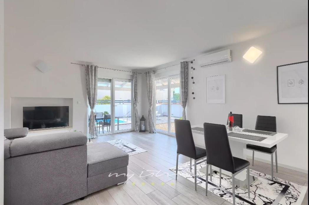 Villa Sarah Μεντουλίν Εξωτερικό φωτογραφία